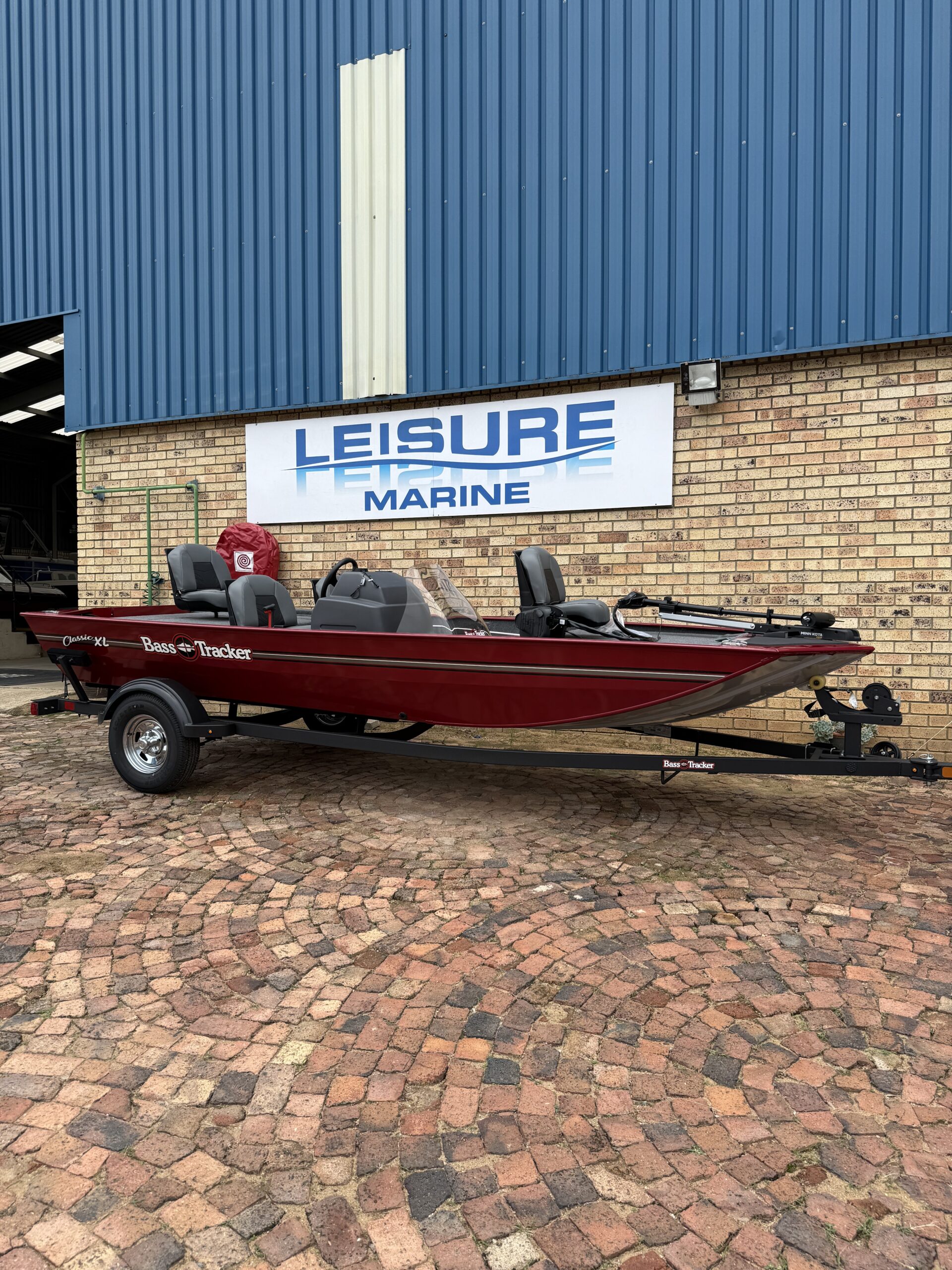 Bass Tracker Classic XL - Image 2