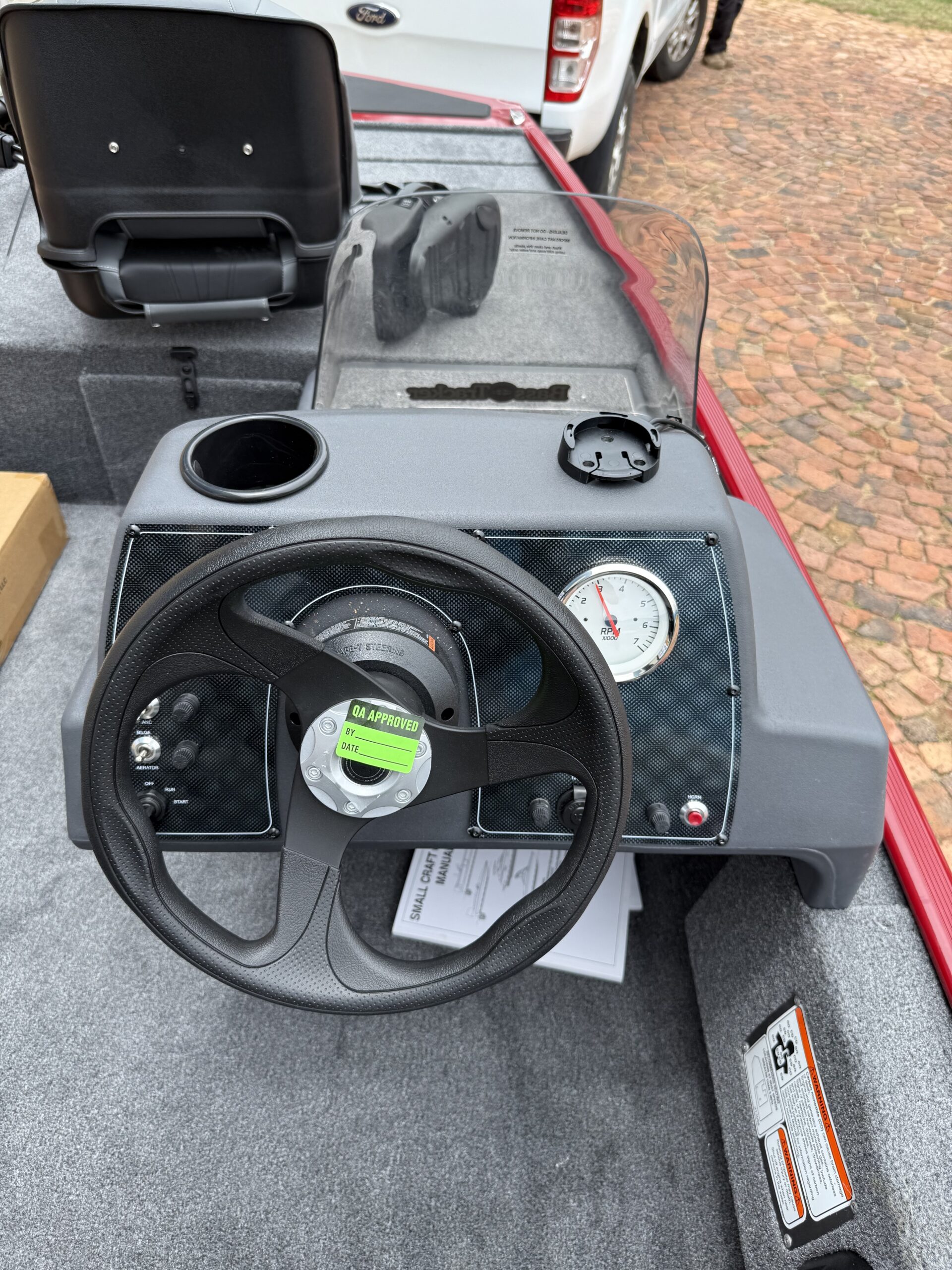 Bass Tracker Classic XL - Image 7