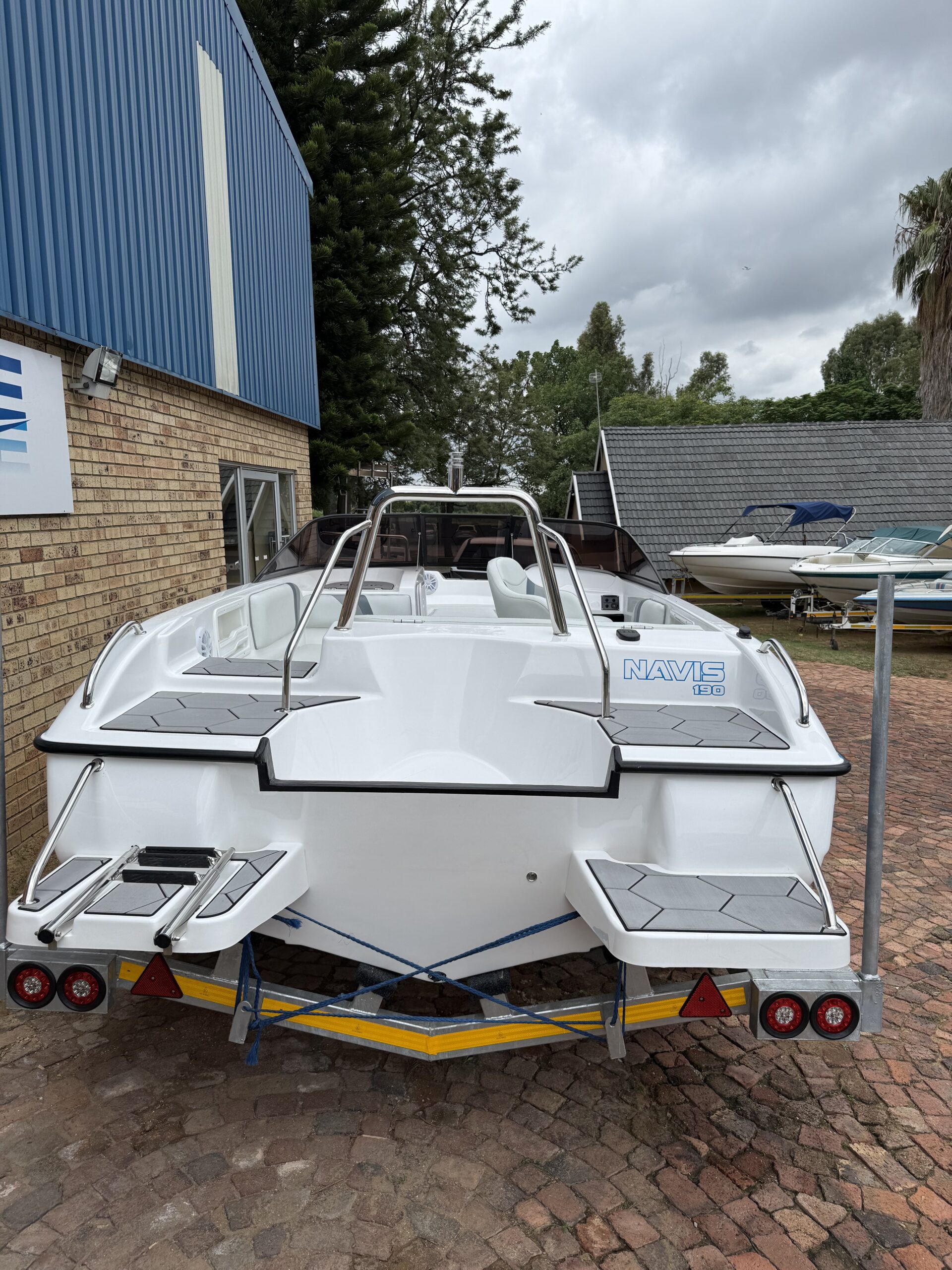 2025 Navis 190 - Image 4