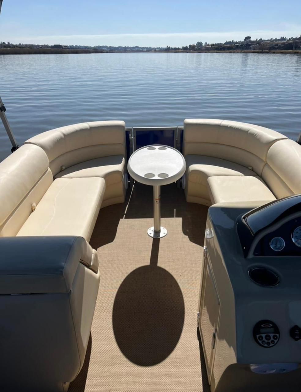 Navis 24 Pontoon - Image 6