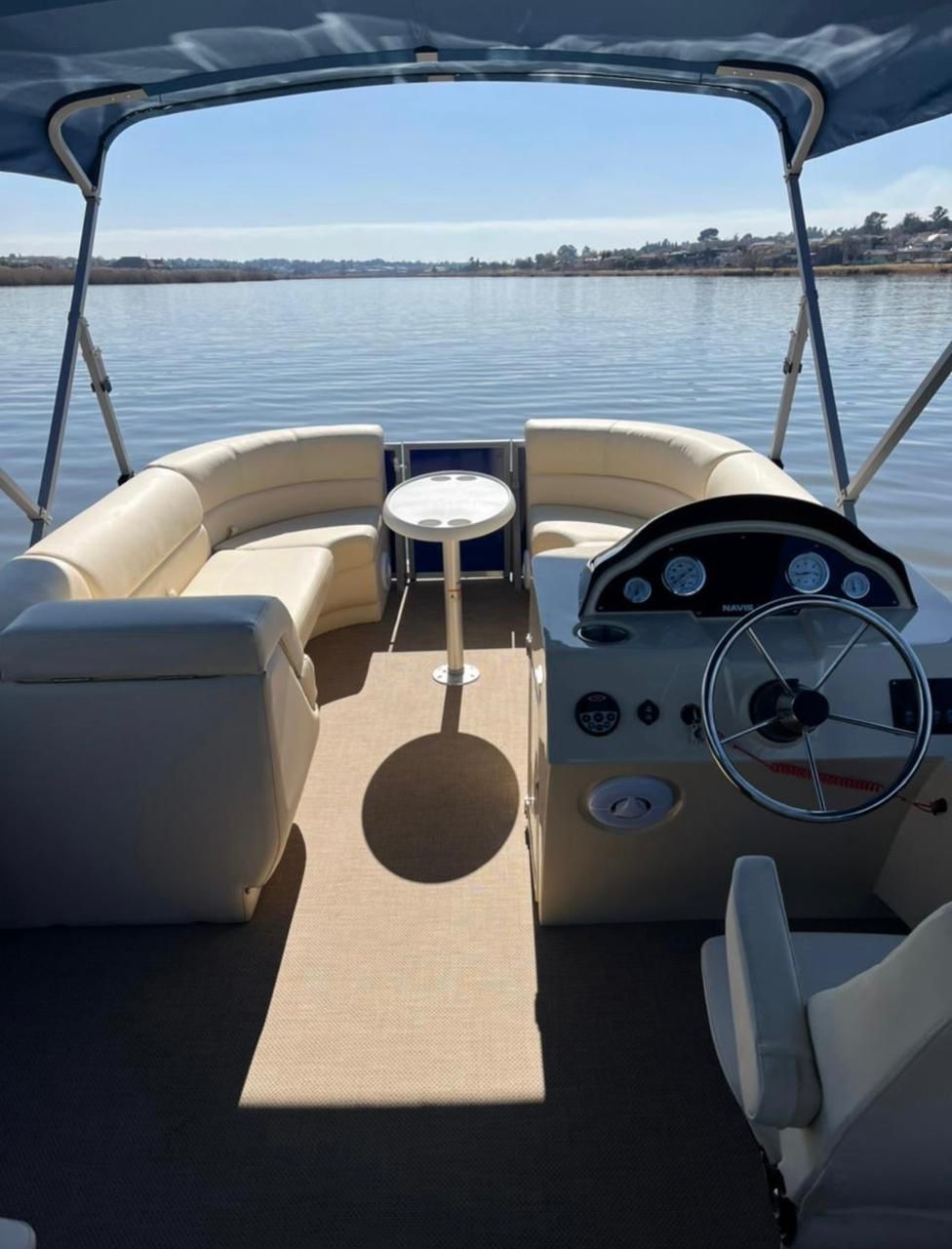 Navis 24 Pontoon - Image 3