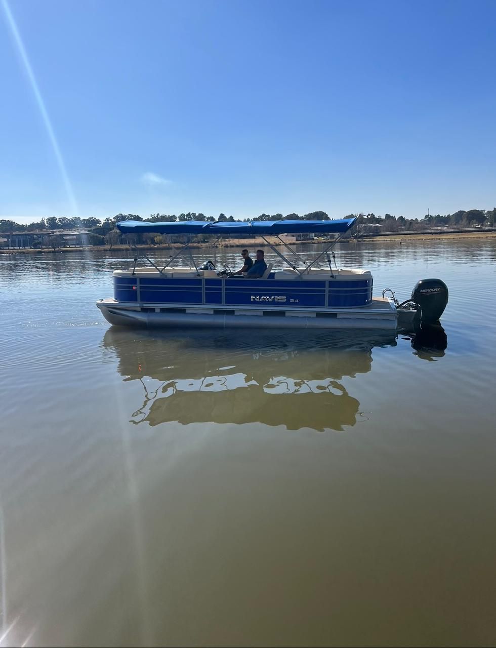 Navis 24 Pontoon - Image 2