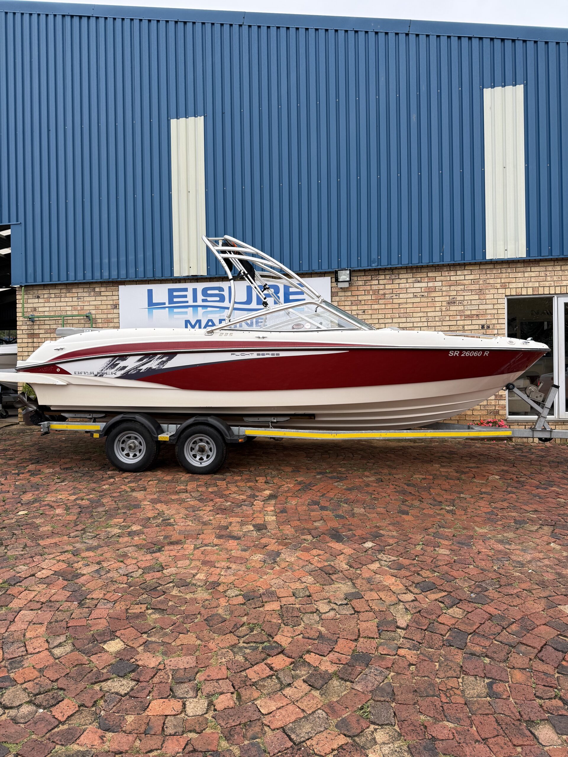 Bayliner Flight Series F-23 - Image 3