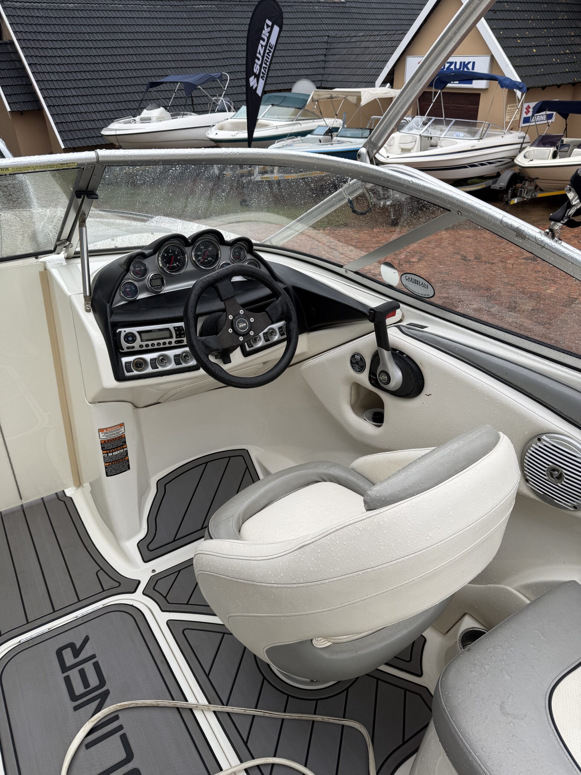 Bayliner Flight Series F-23 - Image 8
