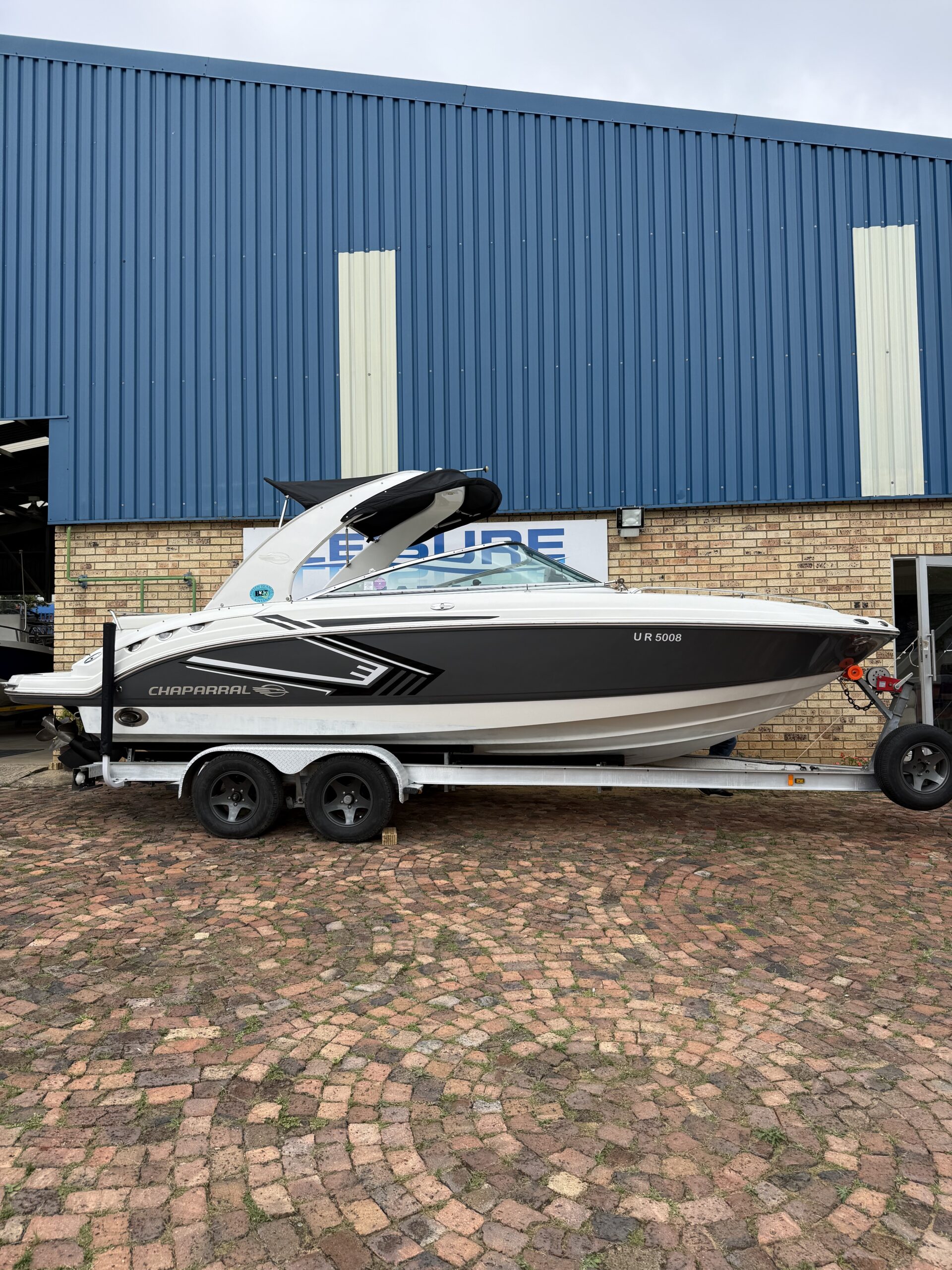 Chaparral 236 - Image 3