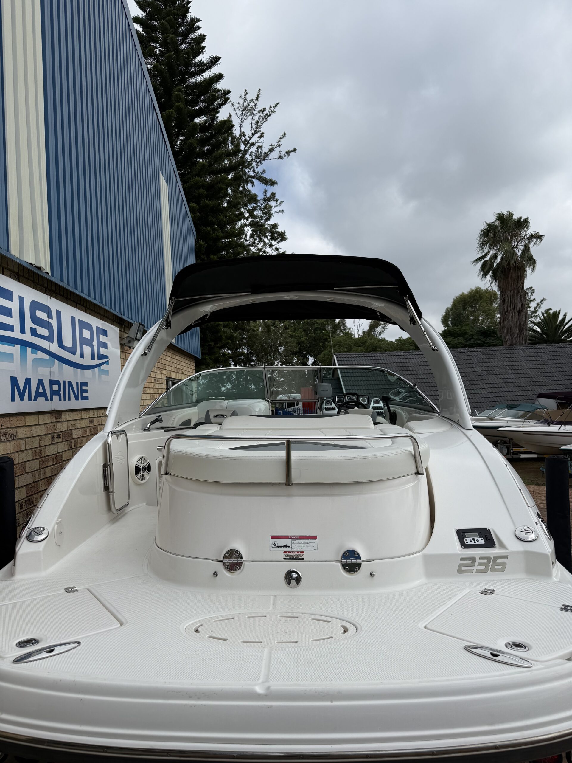 Chaparral 236 - Image 5